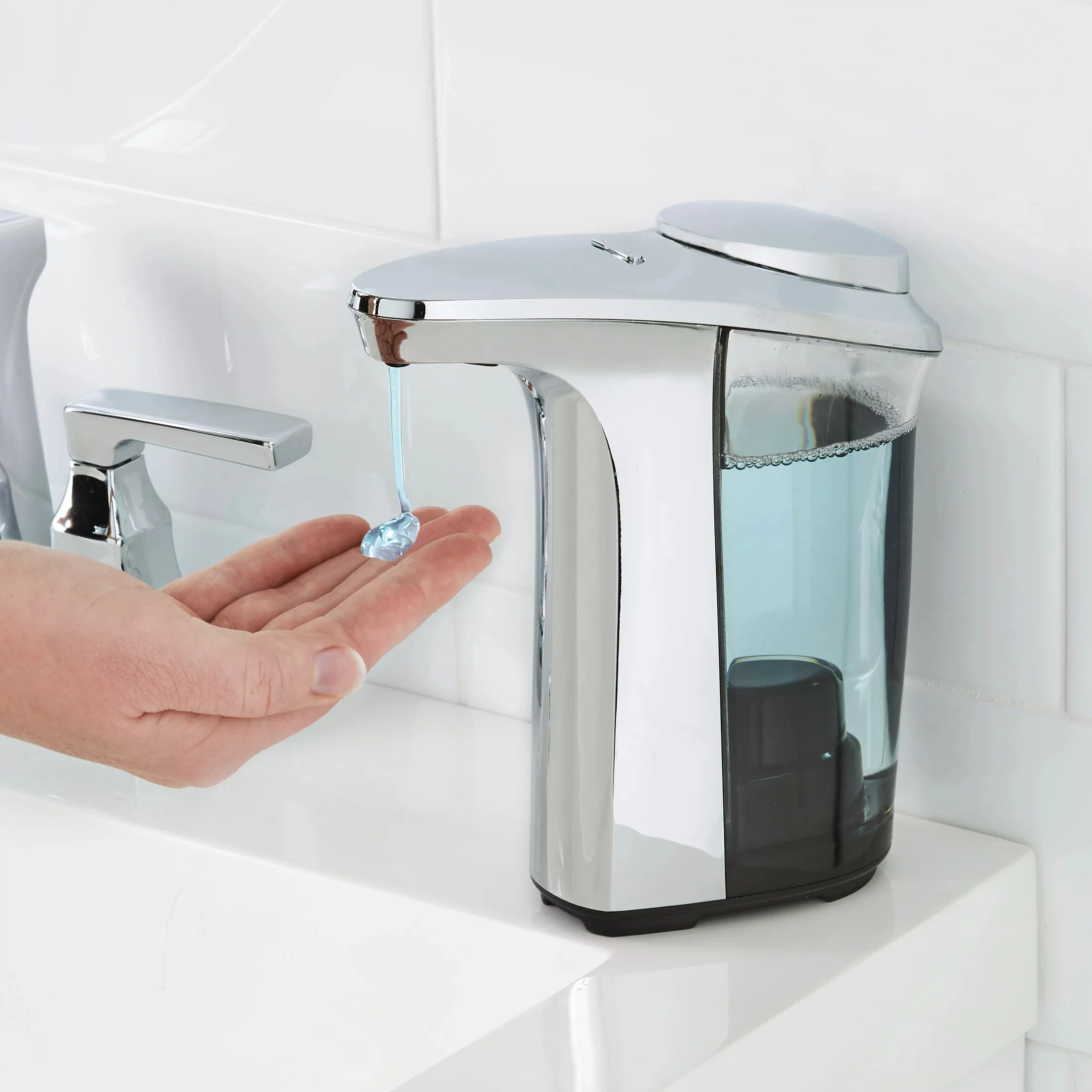 Безплатен пластмасова опаковка течен сапун и дезинфектант с автоматичен сензор